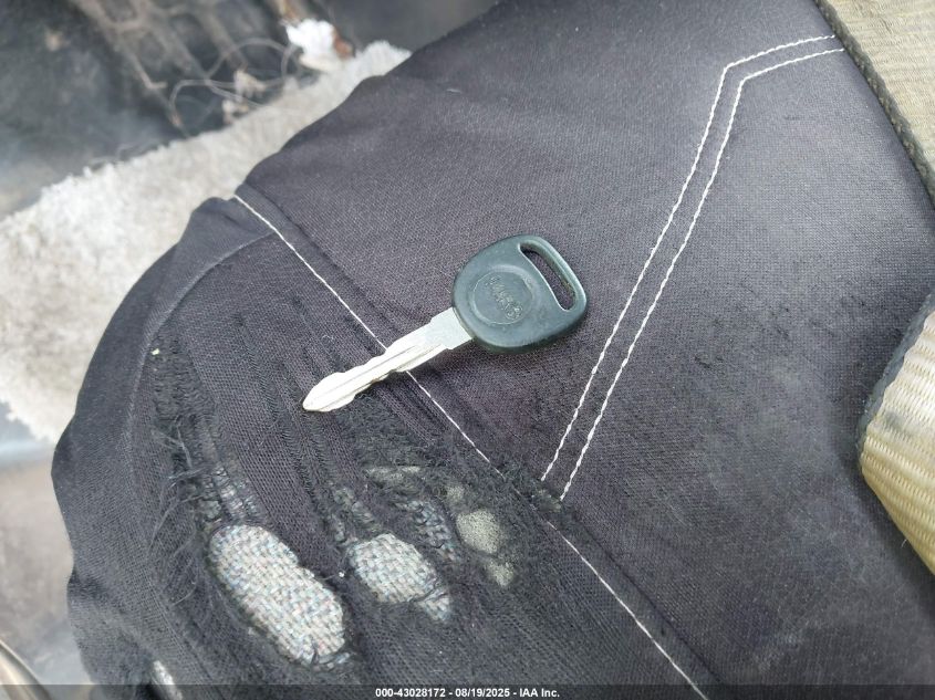 2004 Chevrolet Express VIN: 1GCGG25V541211382 Lot: 43028172