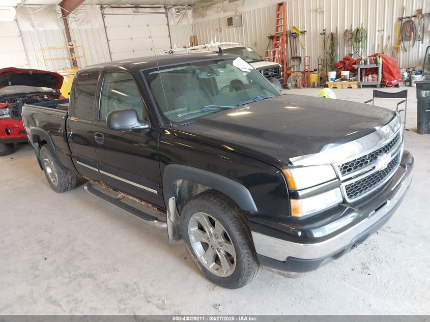 1GCEK19B67Z122068 2007 Chevrolet Silverado 1500 Classic Lt1 auction photo 1