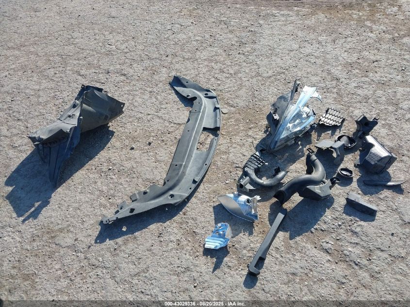 2014 Nissan Sentra Sr VIN: 3N1AB7AP8EY305989 Lot: 43029336