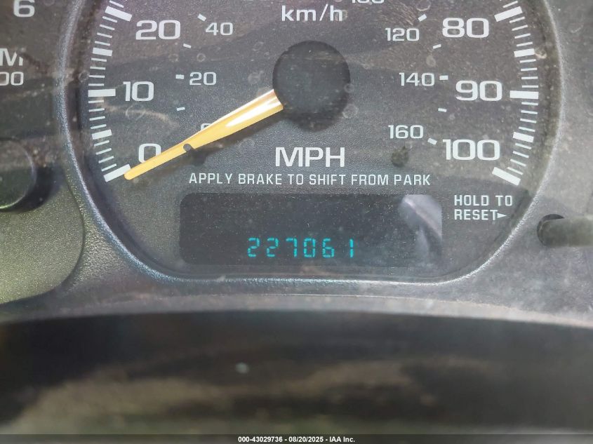 2001 Chevrolet Silverado 1500 VIN: 2GCEC19W211207277 Lot: 43029736