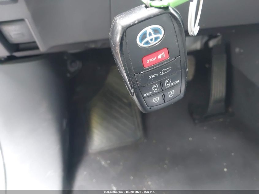 2024 Toyota Sienna - 5TDYRKEC7RS205106