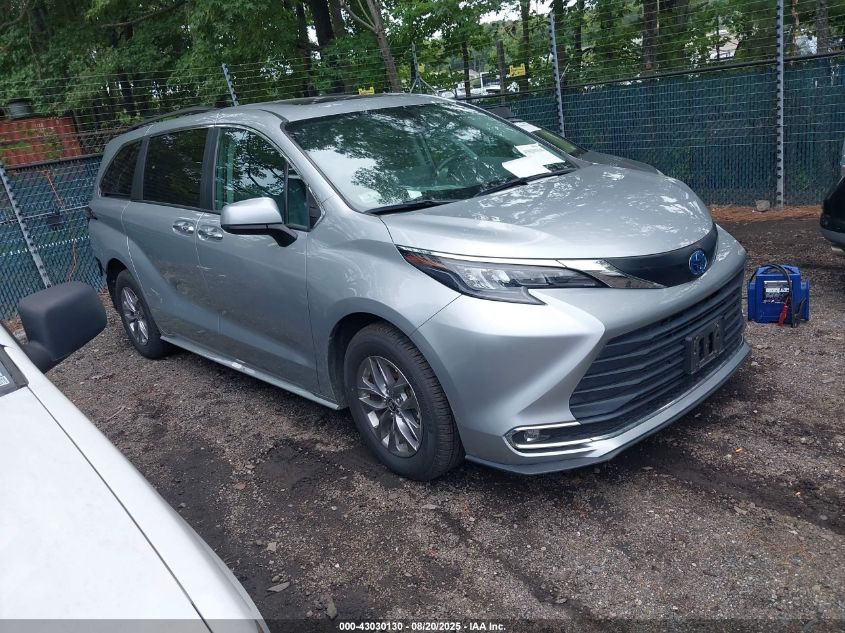 2024 Toyota Sienna - 5TDYRKEC7RS205106