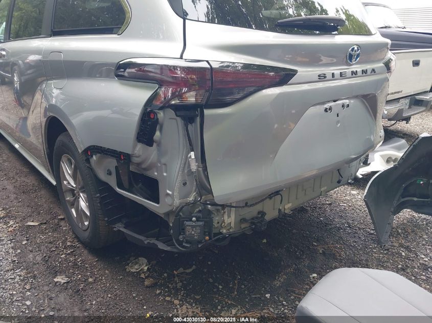 2024 Toyota Sienna - 5TDYRKEC7RS205106