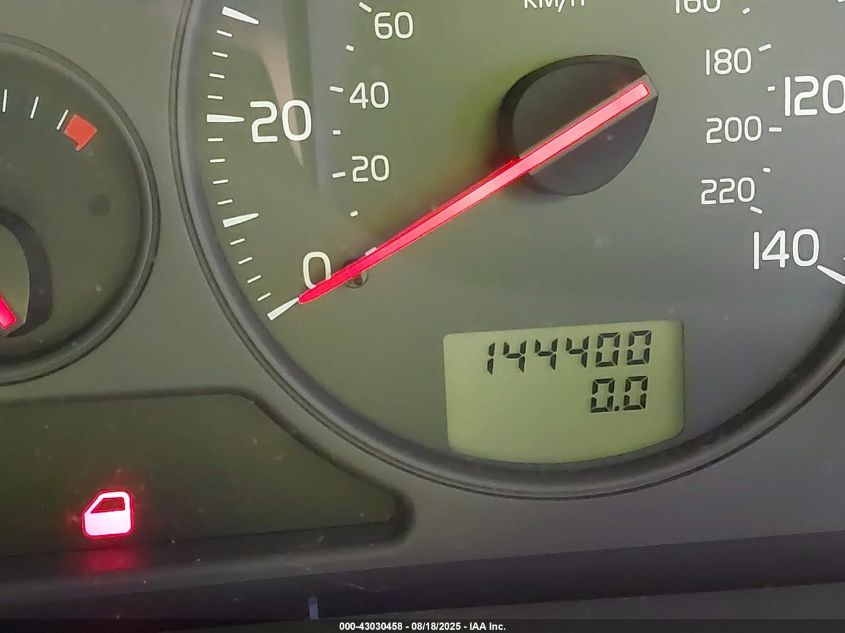 2004 Volvo V40 A/Lse VIN: YV1VW27564F089555 Lot: 43030458