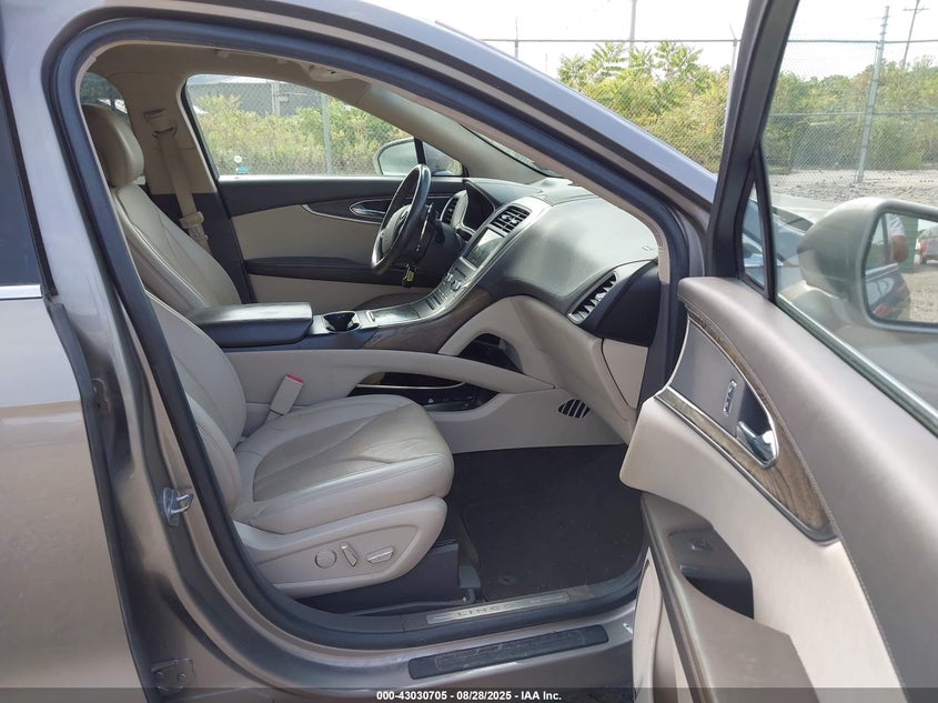 2017 LINCOLN MKX RESERVE - 2LMPJ8LR7HBL35237