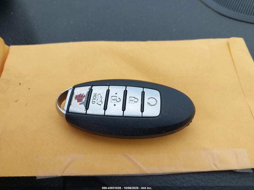 2017 NISSAN ROGUE SL 5N1AT2MT4HC822480