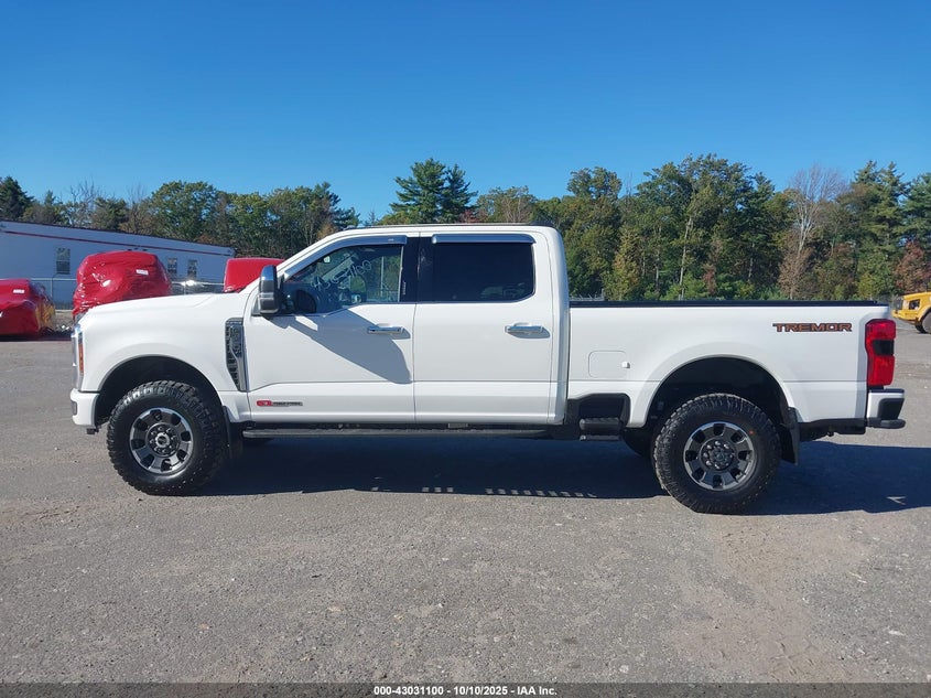 2024 Ford F-350 Platinum VIN: 1FT8W3BM5RED05321 Lot: 43031100