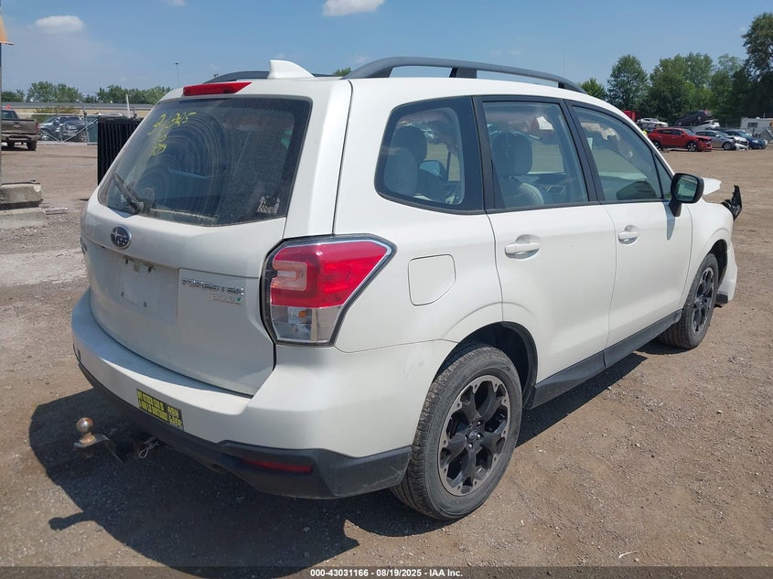 2017 SUBARU FORESTER 2.5I - JF2SJABC8HH493895