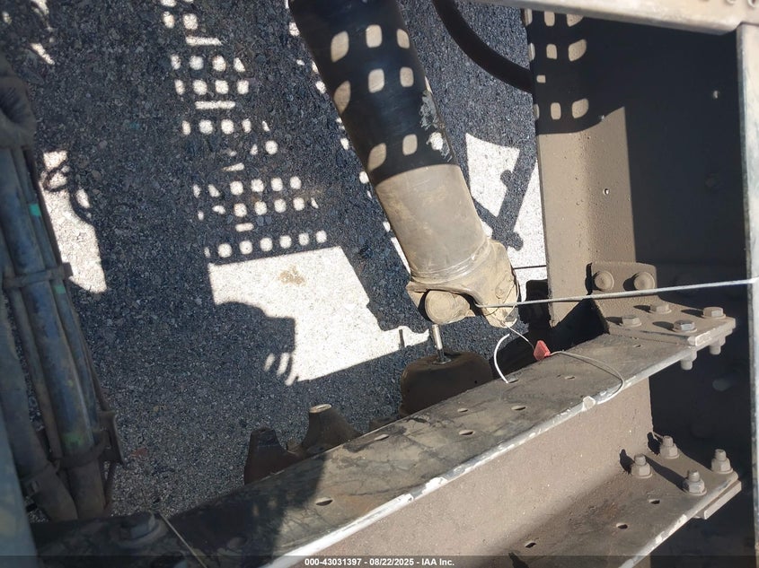 2015 Volvo Vn Vnl VIN: 4V4NC9DG2FN920690 Lot: 43031397