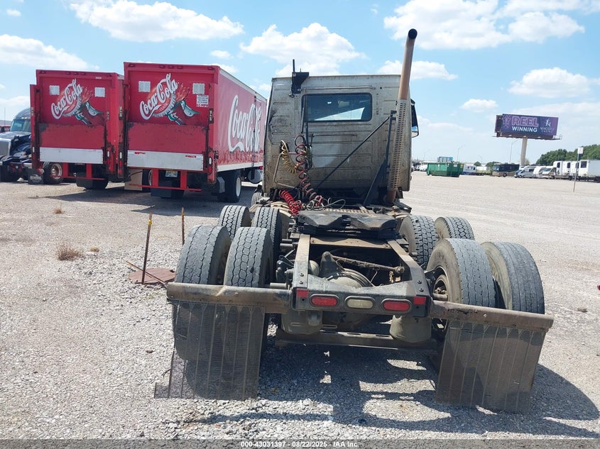 2015 Volvo Vn Vnl VIN: 4V4NC9DG2FN920690 Lot: 43031397