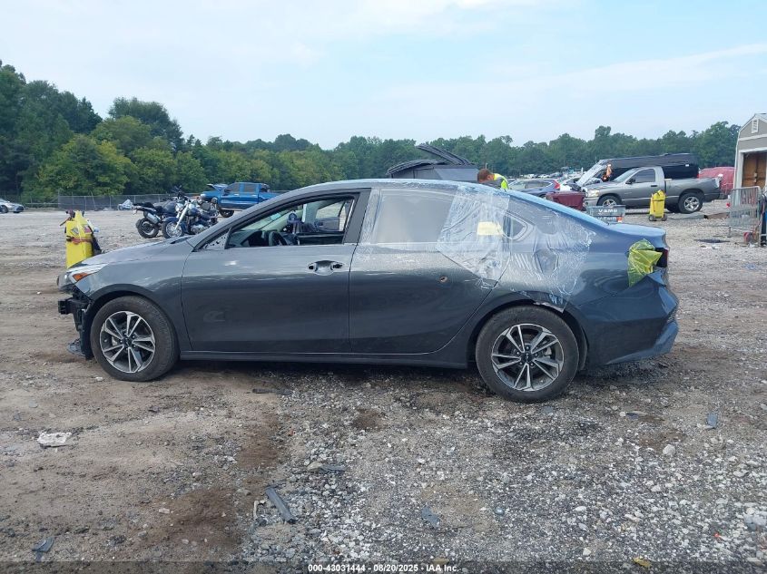 2024 Kia Forte Lxs VIN: 3KPF24AD2RE793058 Lot: 43031444