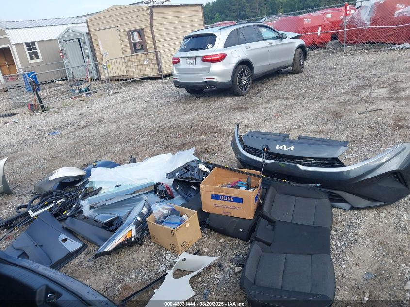 2024 Kia Forte Lxs VIN: 3KPF24AD2RE793058 Lot: 43031444