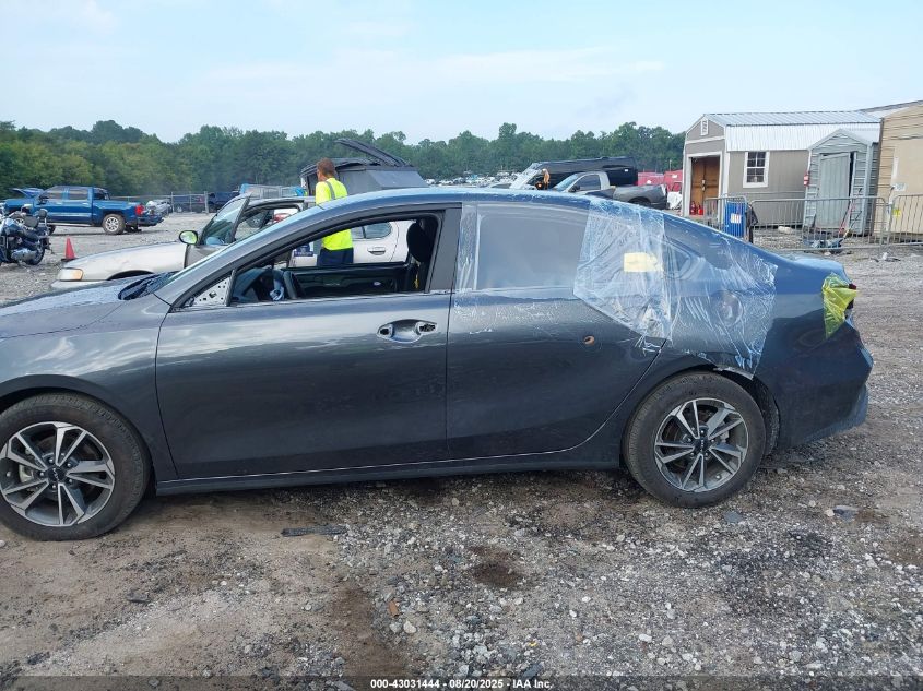 2024 Kia Forte Lxs VIN: 3KPF24AD2RE793058 Lot: 43031444