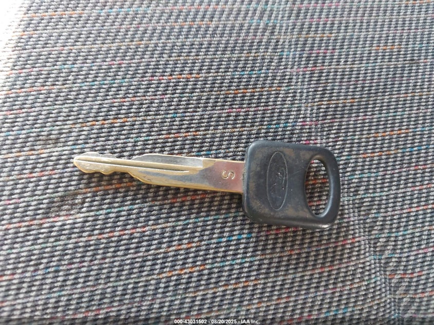 1997 Ford F-250 Xl VIN: 1FTHX26F6VED08144 Lot: 43031502