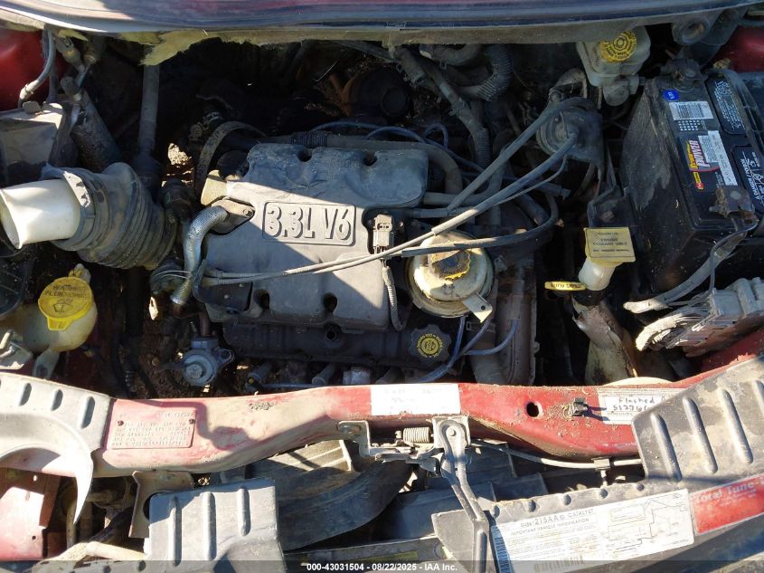 2001 Dodge Grand Caravan Sport VIN: 2B8GP44R31R372106 Lot: 43031504