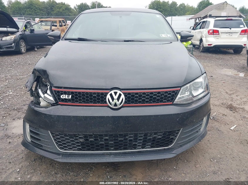 2013 VOLKSWAGEN JETTA GLI - 3VW4A7AJ1DM222870