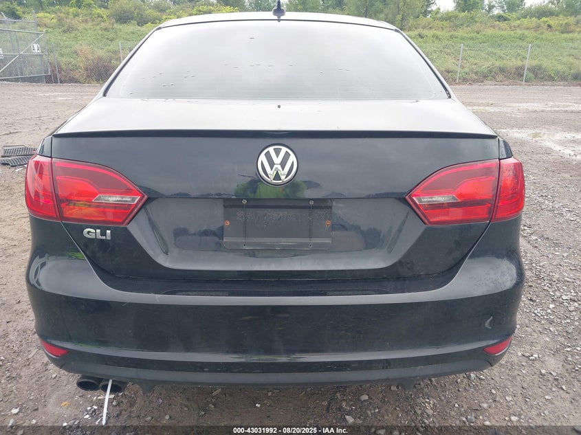 2013 VOLKSWAGEN JETTA GLI - 3VW4A7AJ1DM222870