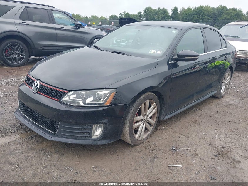 2013 VOLKSWAGEN JETTA GLI - 3VW4A7AJ1DM222870