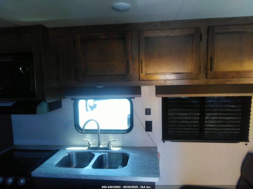 1SABS0BN1M1BF5239 2021   photo no. 6