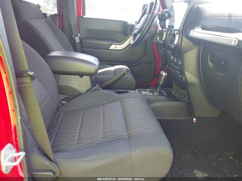 1C4HJWEG3CL215710 2012 JEEP WRANGLER photo no. 5