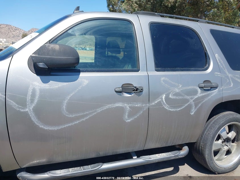 2007 Chevrolet Tahoe Ls VIN: 1GNFC13CX7R305788 Lot: 43032778