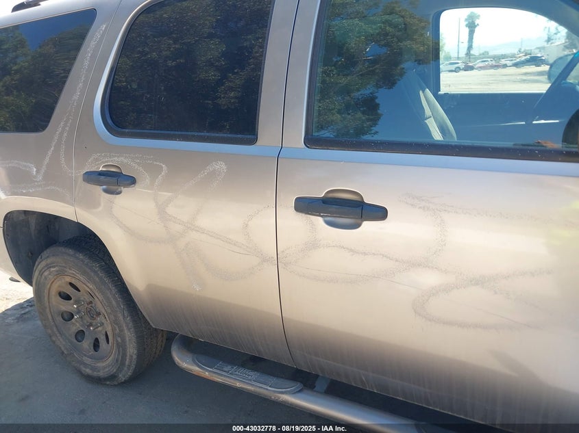 2007 Chevrolet Tahoe Ls VIN: 1GNFC13CX7R305788 Lot: 43032778