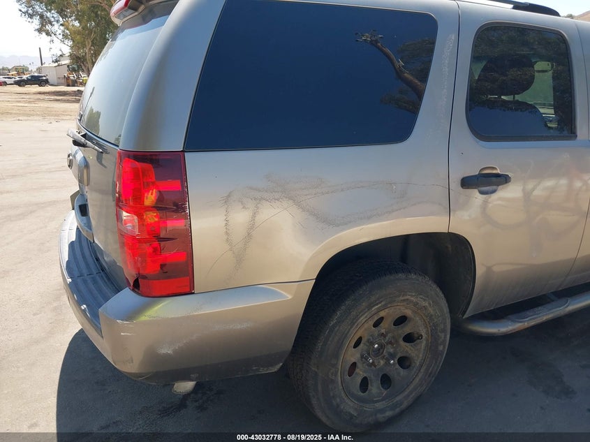 2007 Chevrolet Tahoe Ls VIN: 1GNFC13CX7R305788 Lot: 43032778