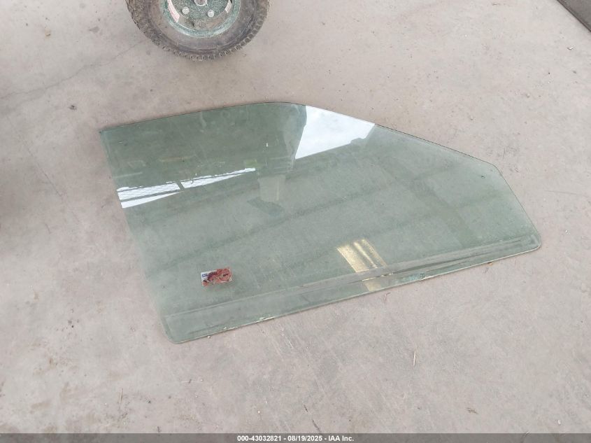 1998 Jeep Grand Cherokee Laredo VIN: 1J4GZ48Y4WC268427 Lot: 43032821