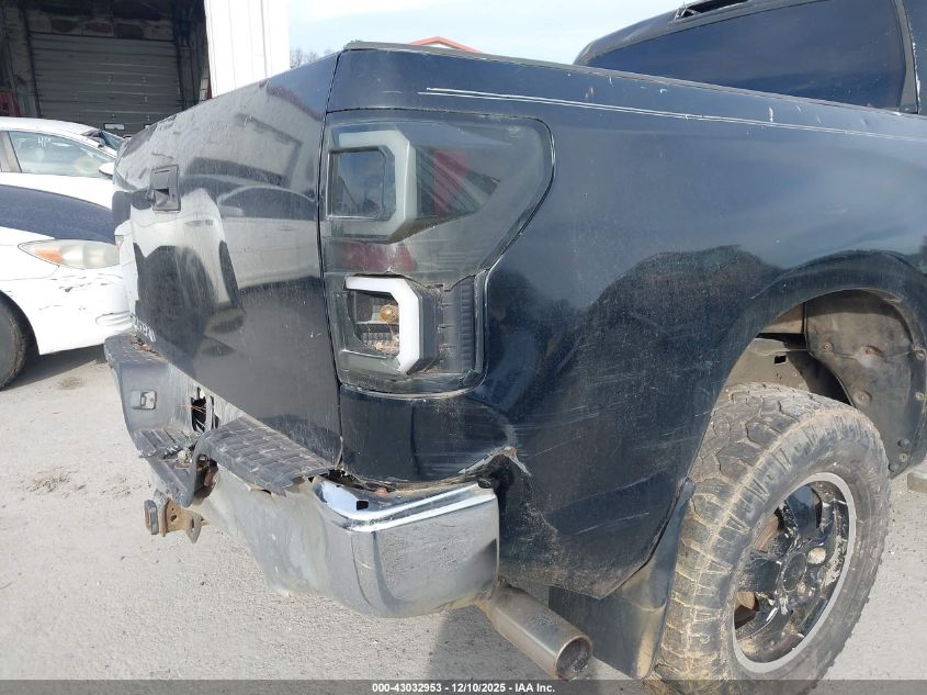 2007 Toyota Tundra Sr5 5.7L V8 VIN: 5TBEV54117S460937 Lot: 43032953