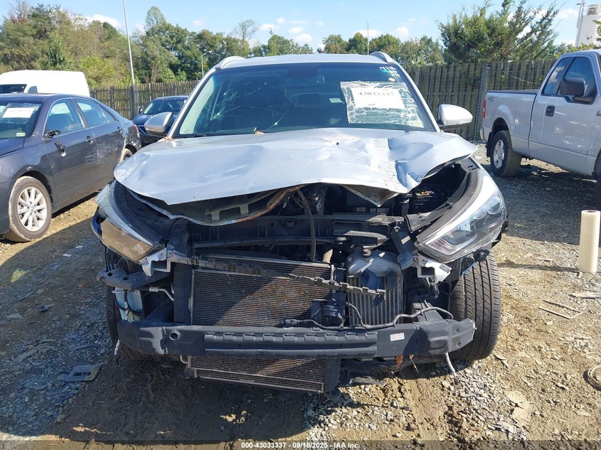 KM8J33A28HU371663 2017 HYUNDAI TUCSON photo no. 12