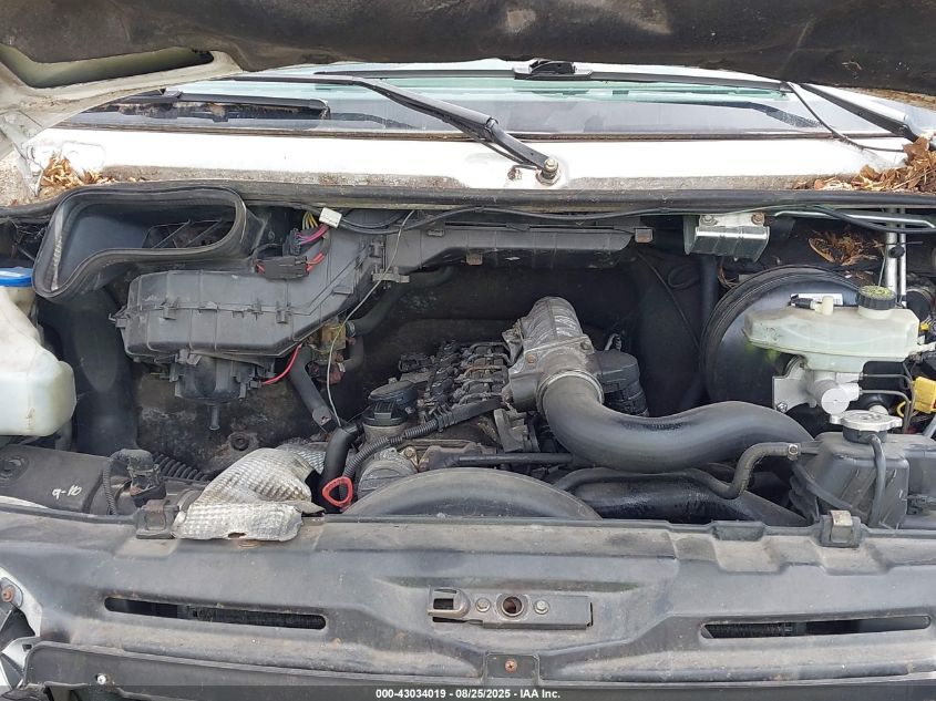 2003 Dodge Sprinter Van 2500 Super High Ceiling VIN: WD2YD742435496387 Lot: 43034019