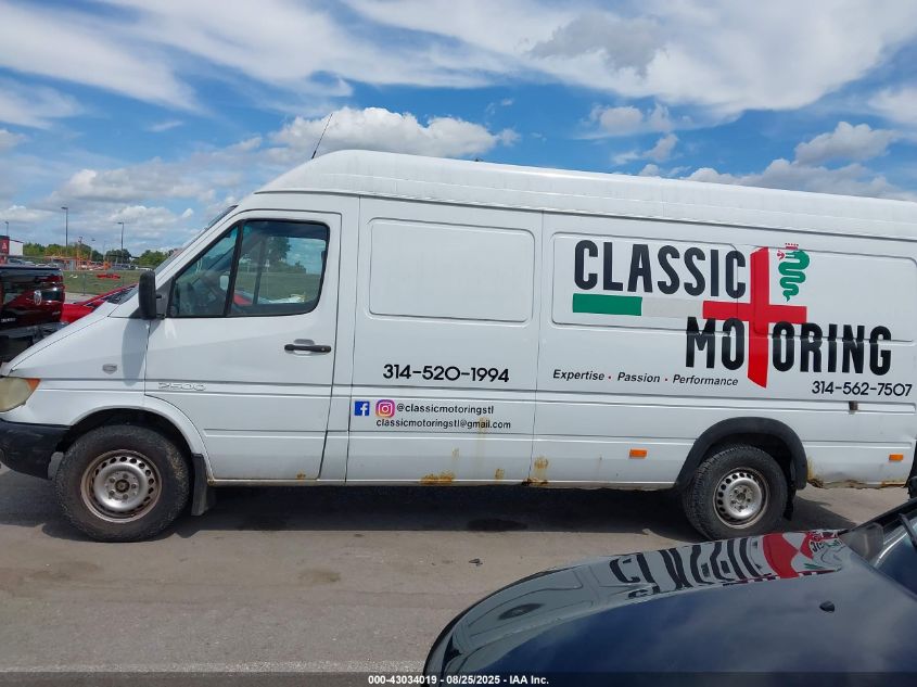 2003 Dodge Sprinter Van 2500 Super High Ceiling VIN: WD2YD742435496387 Lot: 43034019