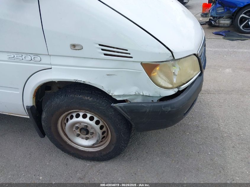 2003 Dodge Sprinter Van 2500 Super High Ceiling VIN: WD2YD742435496387 Lot: 43034019