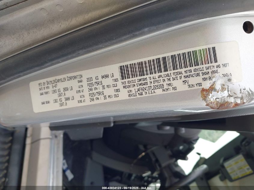 2007 Jeep Wrangler X VIN: 1J4FA24137L229359 Lot: 43034123