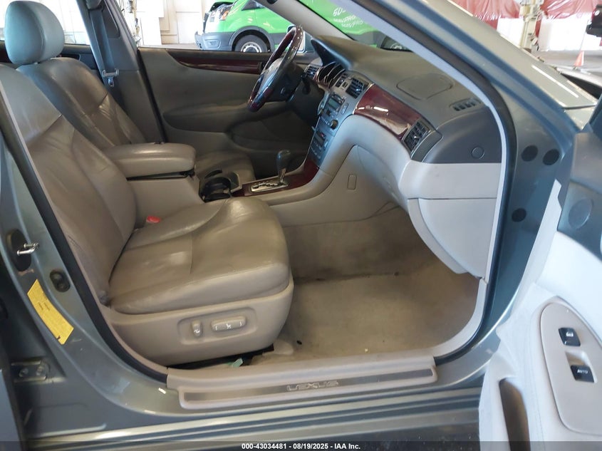 JTHBA30G545003617 2004 LEXUS ES photo no. 5