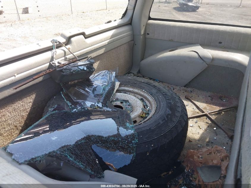 1992 GMC Yukon VIN: 1GKEK18K5NJ705491 Lot: 43034704