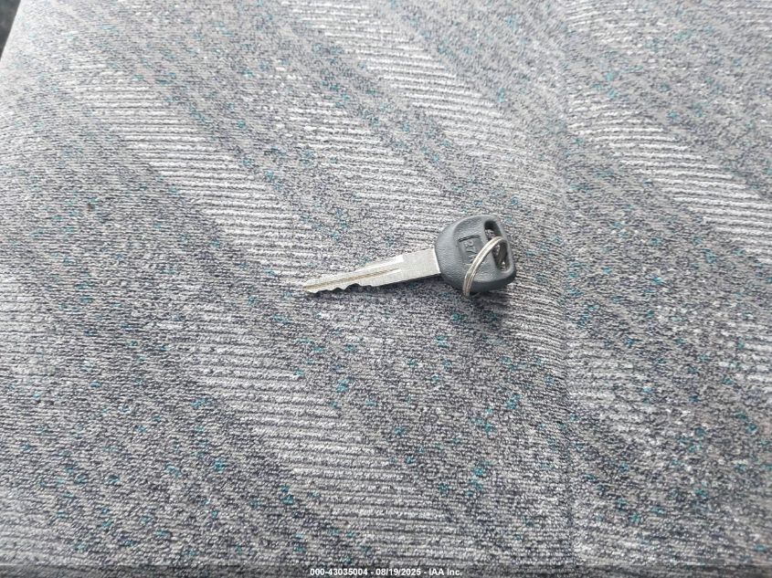 1999 Honda Cr-V Lx VIN: JHLRD184XXC077575 Lot: 43035004