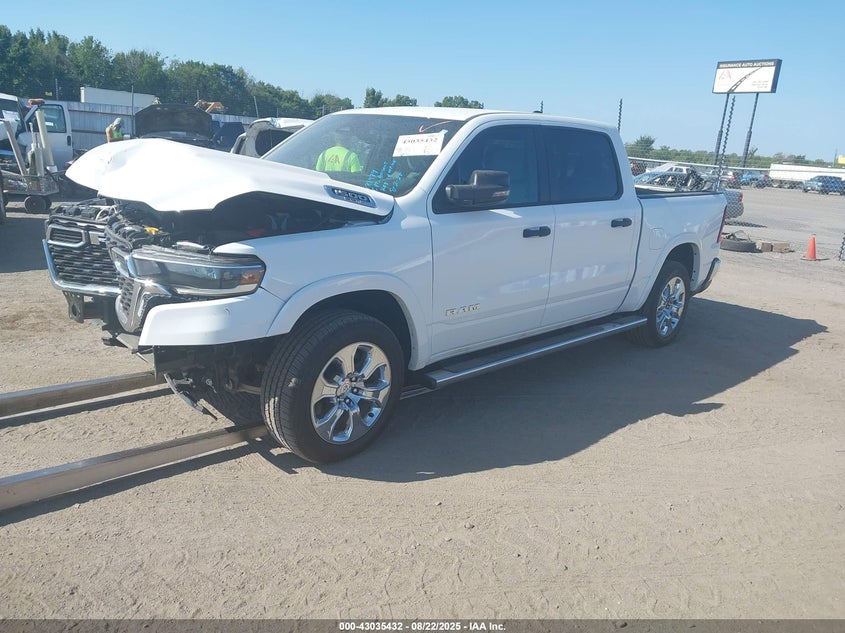 Vin: 1c6srffp0sn667363, lot: 43529567, ram 1500 big horn  4x4 5'7 box 20252