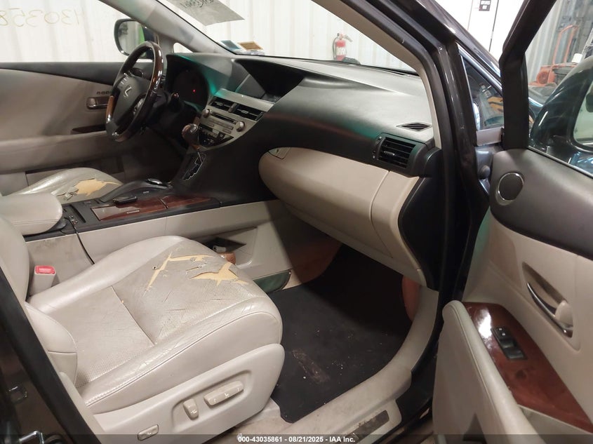 2T2BK1BA1BC099012 2011 LEXUS RX photo no. 5