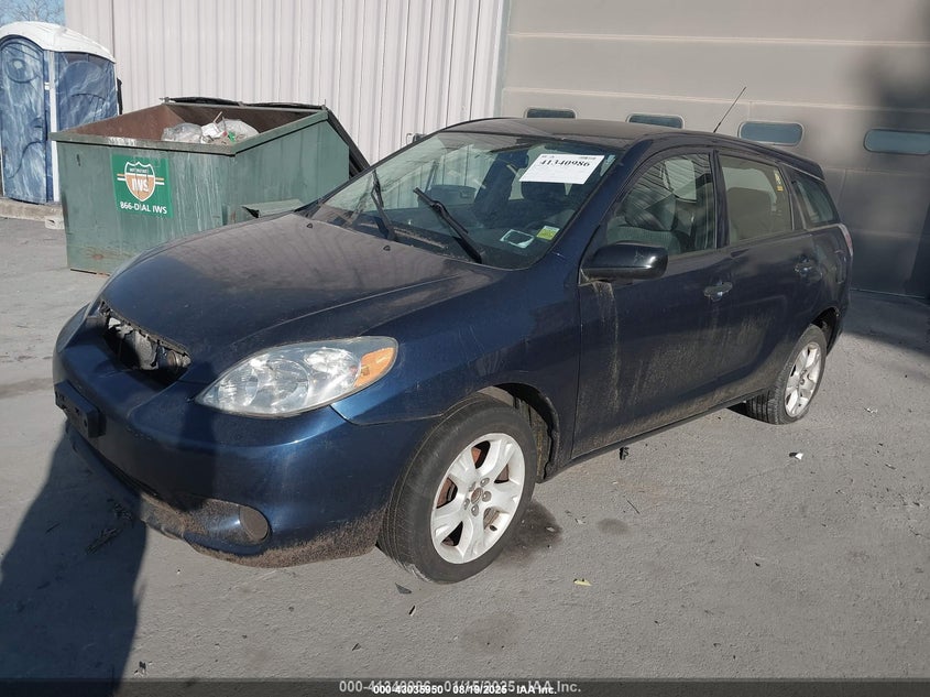 2T1LR32E25C403679 2005 TOYOTA MATRIX photo no. 2