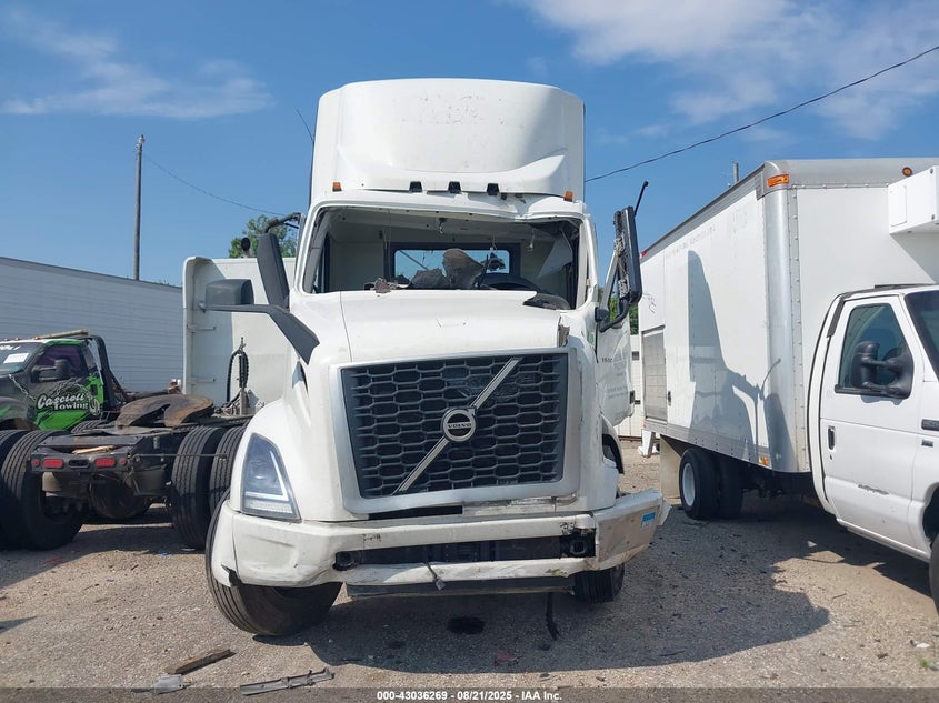 2023 Volvo Vnr VIN: 4V4W19EG3PN616844 Lot: 43036269