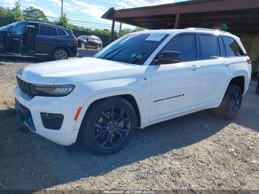 2024 JEEP GRAND CHEROKEE 4XE auction photo 2