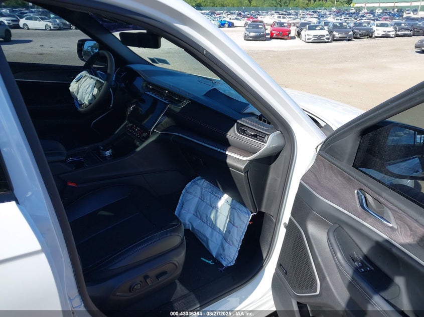 2024 JEEP GRAND CHEROKEE 4XE auction photo 5
