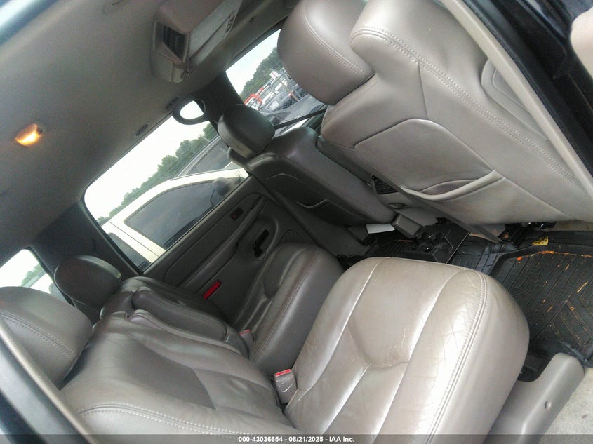 2004 Chevrolet Suburban 1500 Z71 VIN: 3GNFK16ZX4G211876 Lot: 43036654