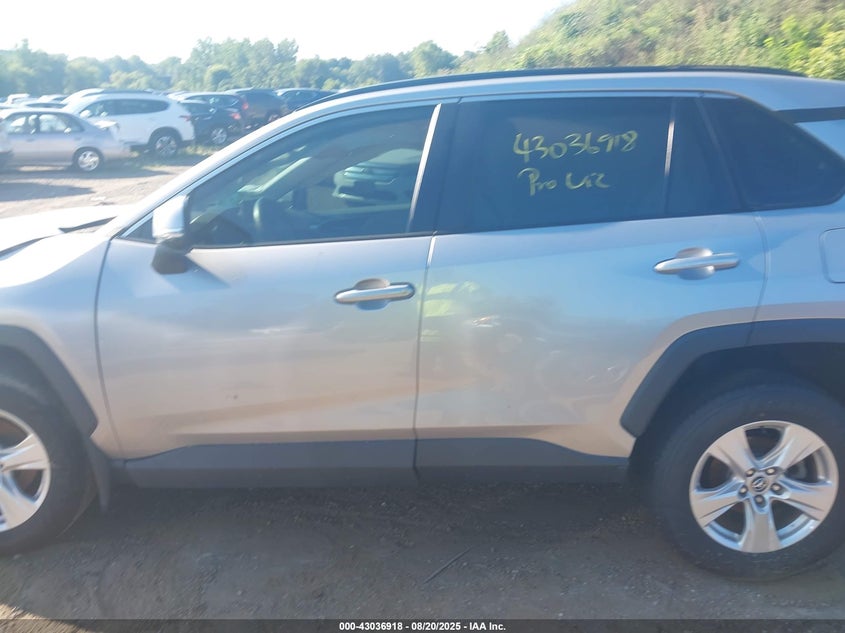 2021 TOYOTA RAV4 XLE - 2T3P1RFV3MC161738