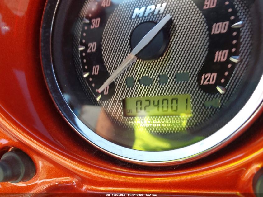 2012 Harley-Davidson Flhxse3 Cvo Street Glide VIN: 1HD1PZ819CB953184 Lot: 43036953