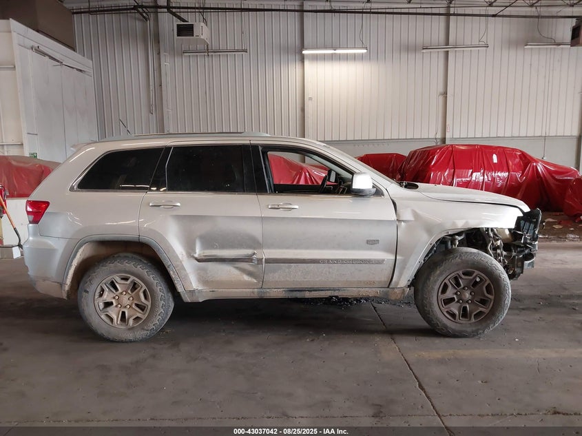 2011 Jeep Grand Cherokee Laredo VIN: 1J4RR4GT3BC676104 Lot: 43037042