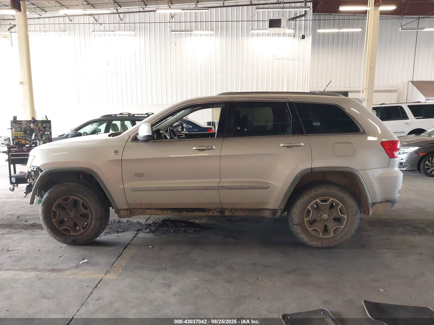 2011 Jeep Grand Cherokee Laredo VIN: 1J4RR4GT3BC676104 Lot: 43037042