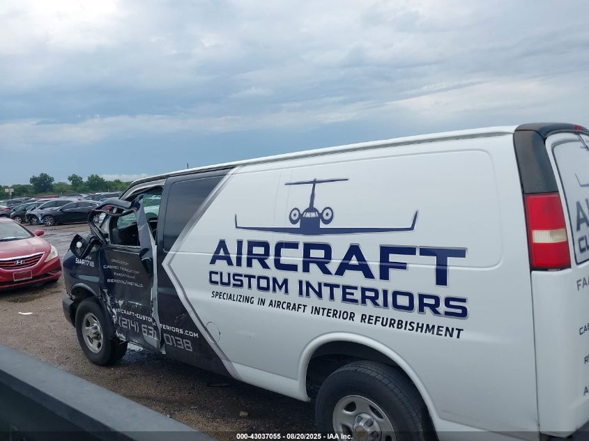 2003 Chevrolet Express VIN: 1GCFG15T831106872 Lot: 43037055