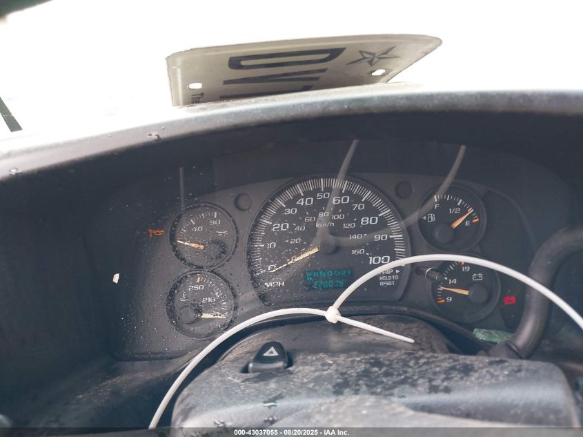 2003 Chevrolet Express VIN: 1GCFG15T831106872 Lot: 43037055